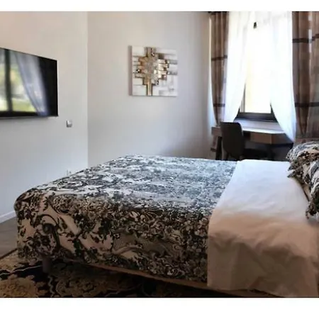 Luxurious In * מונטה קרלו